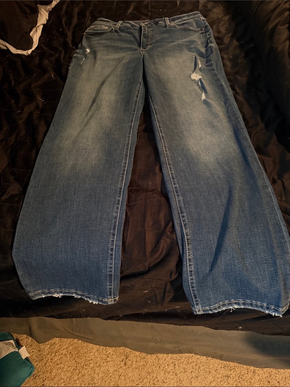 edgely Distressed Blue Wide-Leg Women's Jeans